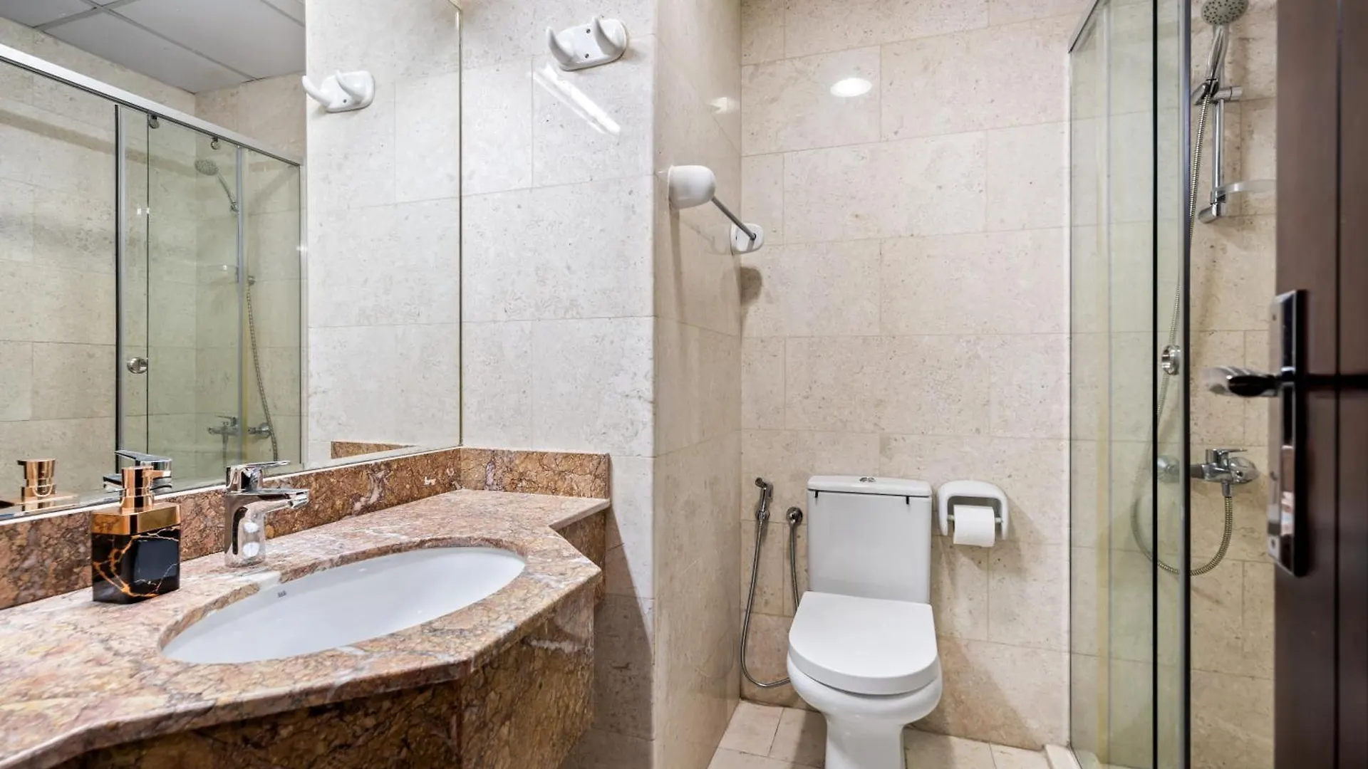 Cozy Business Bay Studio With Burj Khalifa View Dubai Apartment
